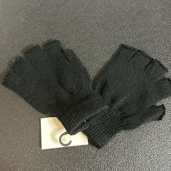 Black One Size Fingerless Home Alone Stretch Mittens NWT Gloves - Picture 3 of 4